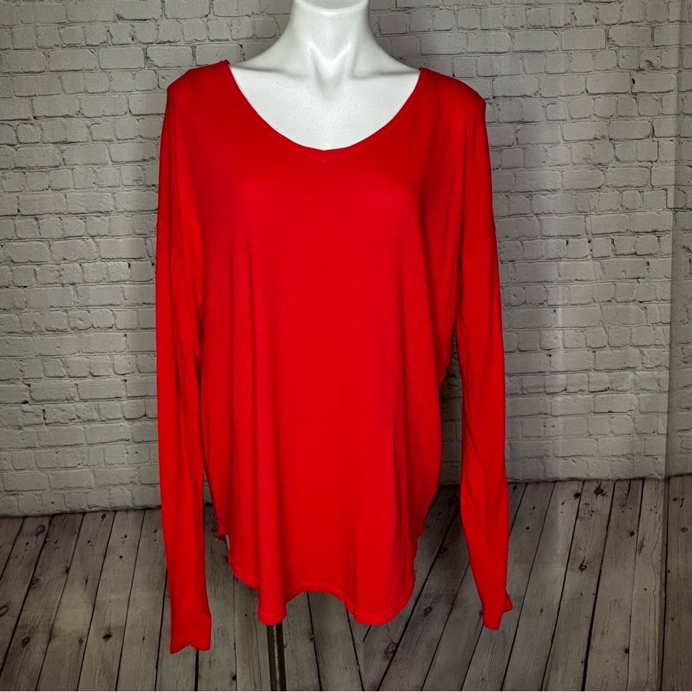Free People Beach Long Sleeve T-Shirt with V-Neck Size M Watermelon Pink